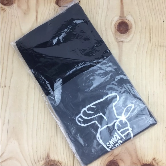 Uniqlo Kaws X Peanuts Snoopy Extra Large - Picture 2 of 5